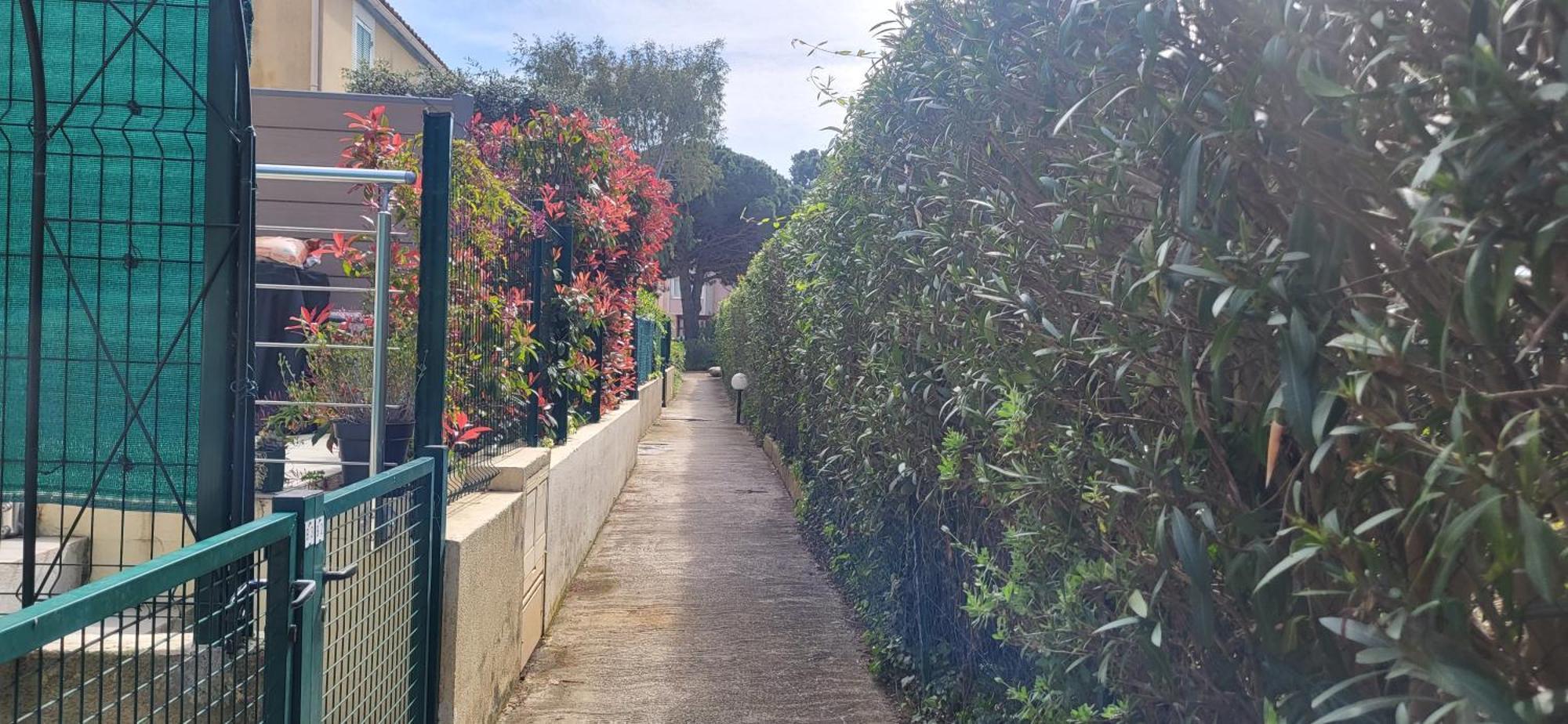 Mazet Climatise Rdj Plages Parking Wifi Gratuit La Londe-les-Maures Exterior foto